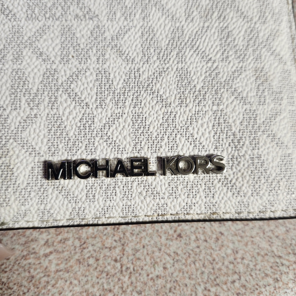 Michael Kors White Card Holder,wallet - Picture 2 of 8